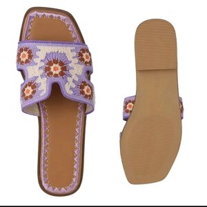 Madden Girls Crochet Sandals Size 8.5